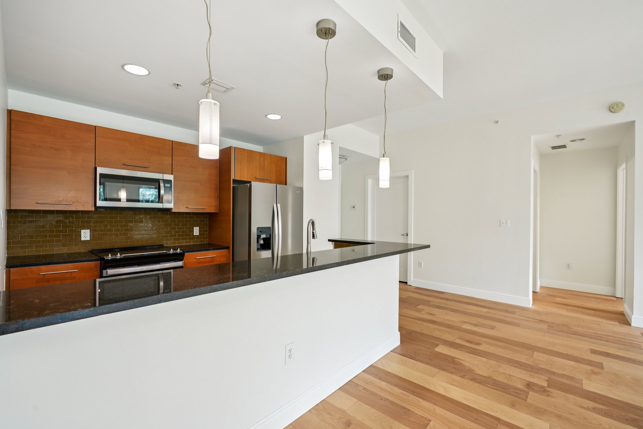 4th Ave S unit 309-S1107-010.jpg