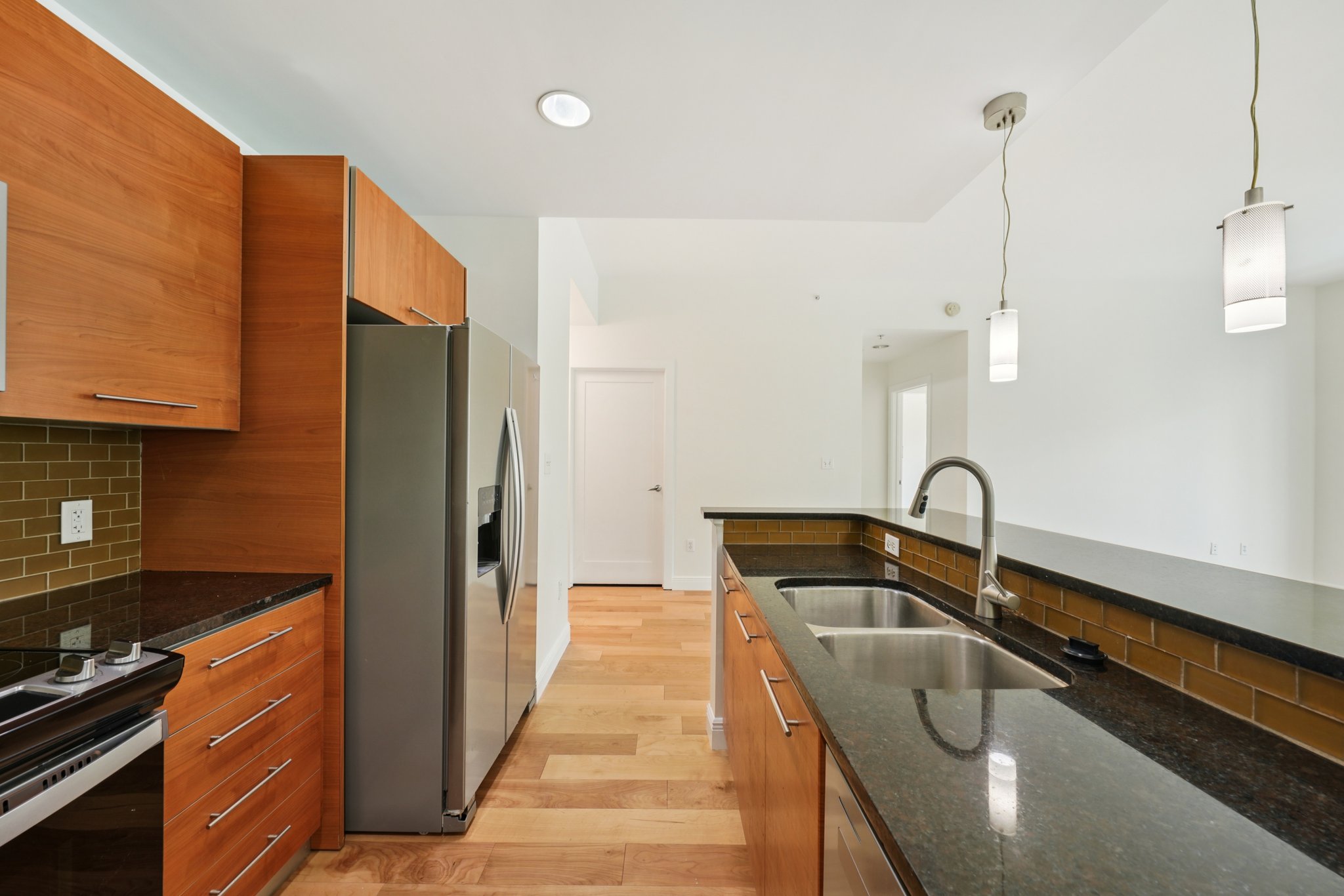 4th Ave S unit 309-S1107-022.jpg