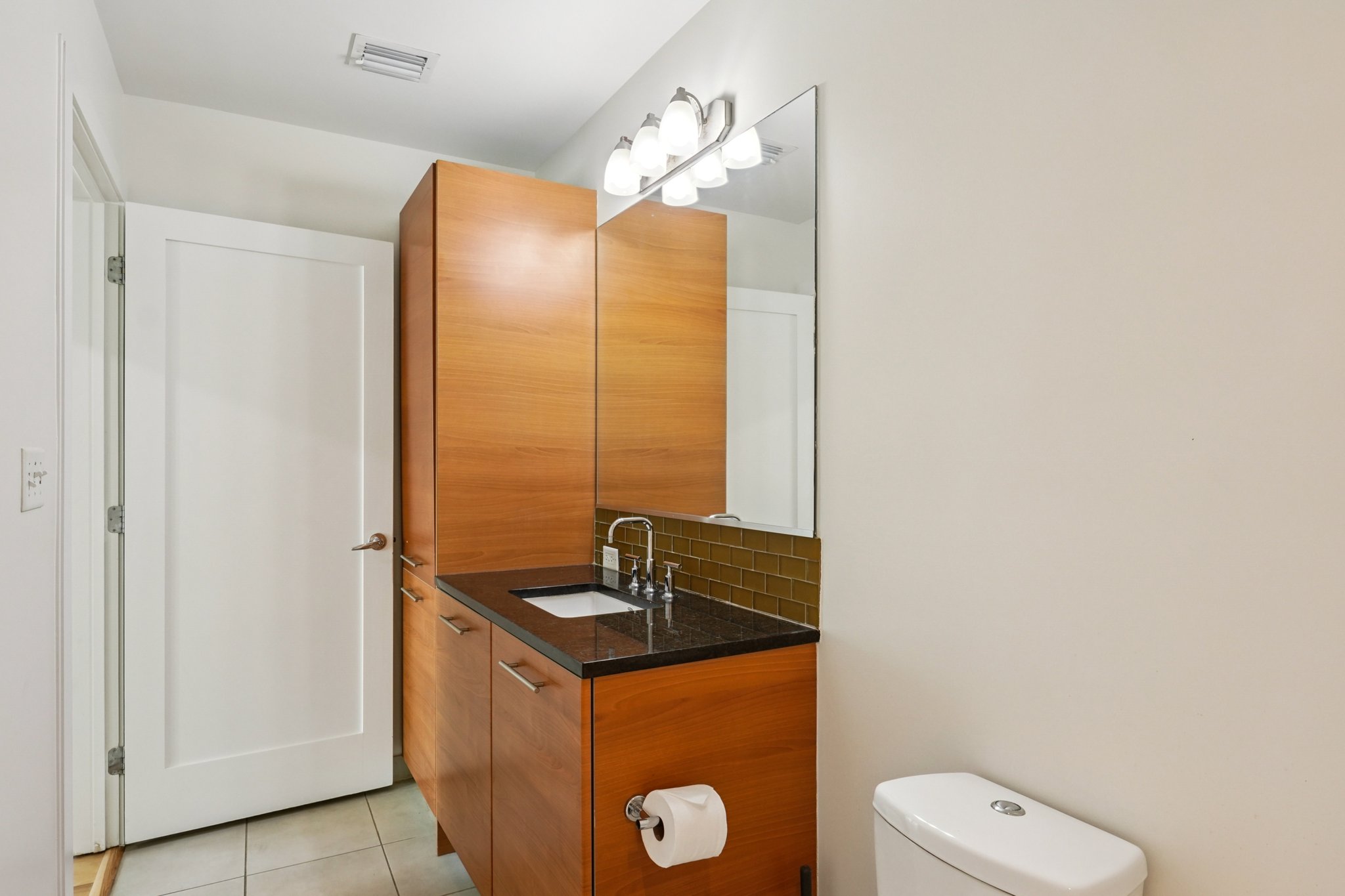 4th Ave S unit 309-S1107-030.jpg