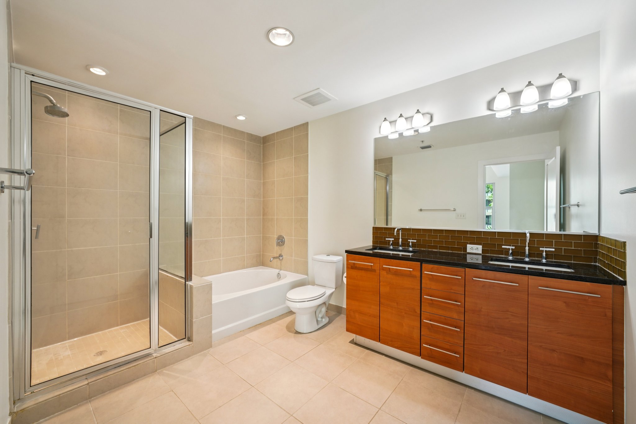 4th Ave S unit 309-S1107-031.jpg