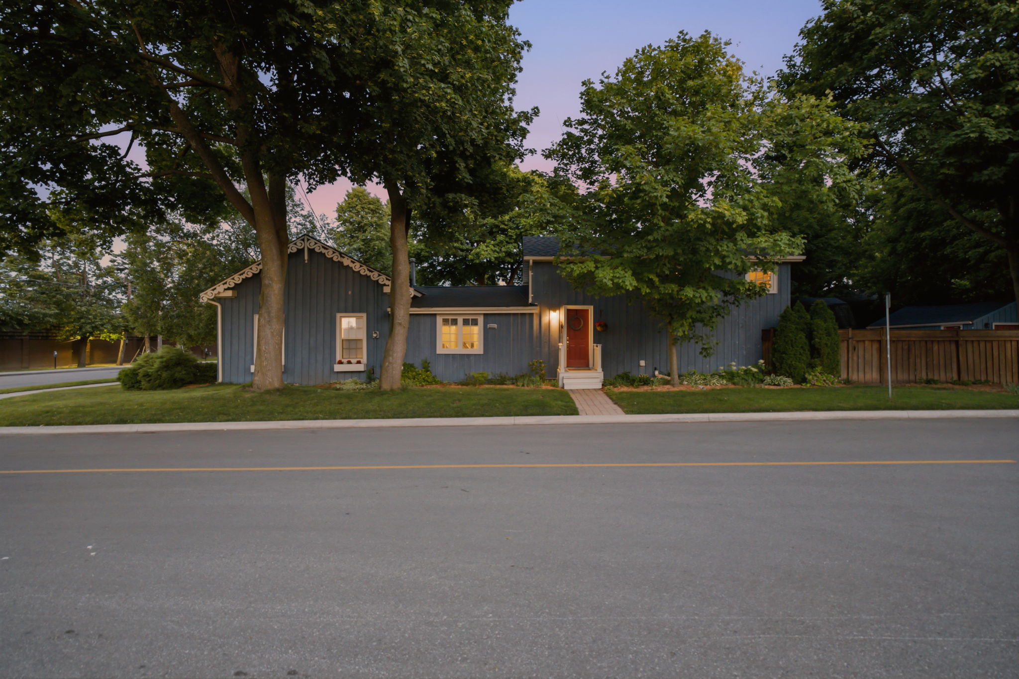  Photo 10