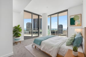 400 Central #2307 - 66 virtually staged.jpeg