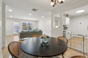 Crown Ct 561-S1304-018.jpg