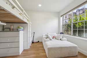 Crown Ct 561-S1304-029.jpg