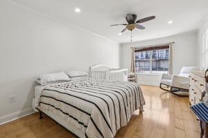 Crown Ct 561-S1304-039.jpg