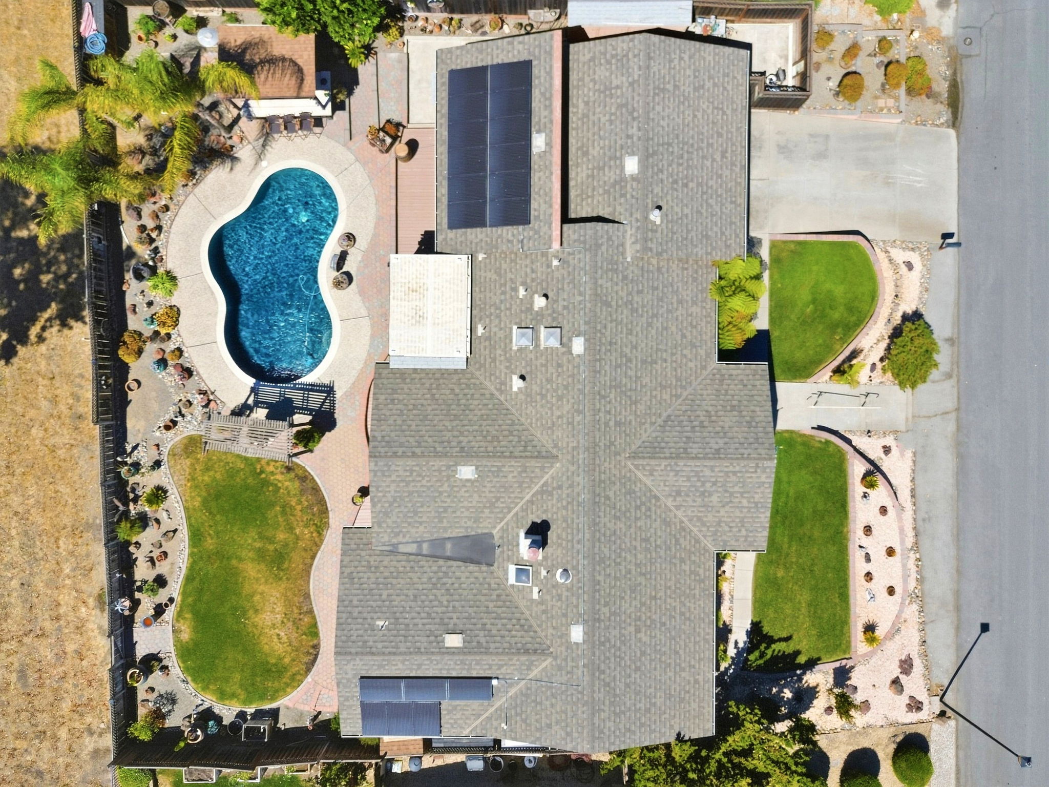 016_F8_AERIAL_400 Donald Dr