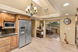 016_F8_400 Donald Dr