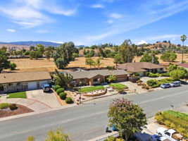003_F8_AERIAL_400 Donald Dr