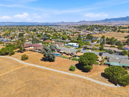 014_F8_AERIAL_400 Donald Dr