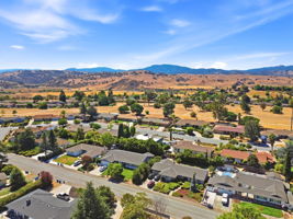 017_F8_AERIAL_400 Donald Dr