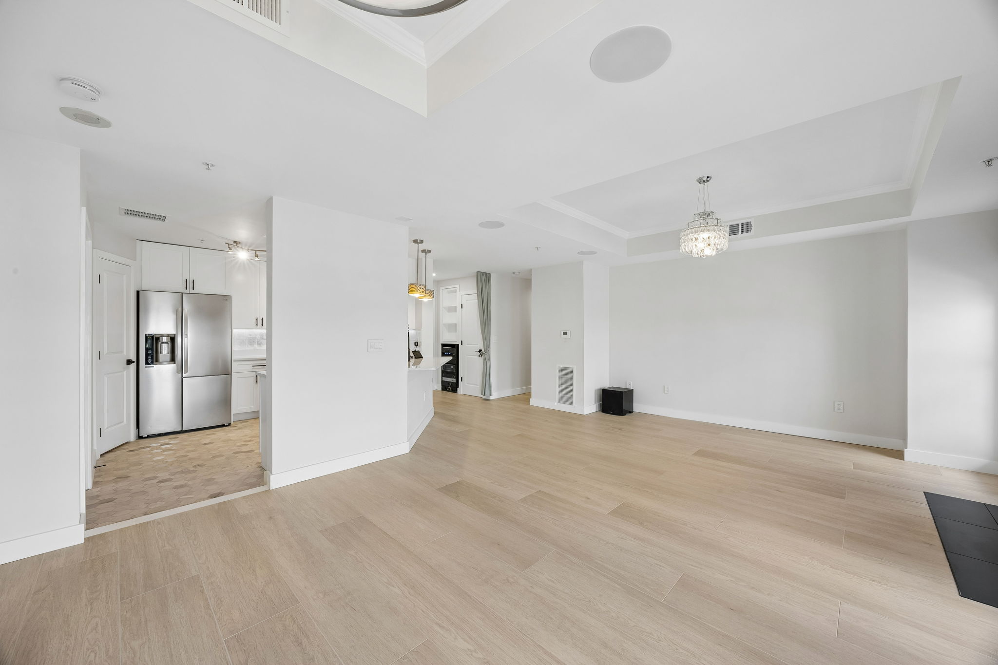Living Room/Dining Room