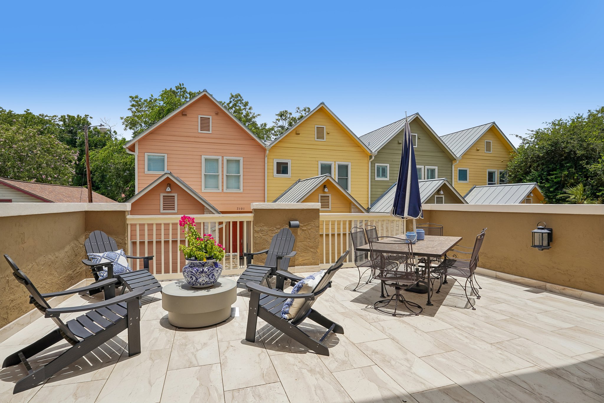 E Guenther St 2202-S2706-059.jpg