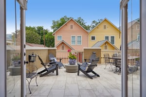 E Guenther St 2202-S2706-054.jpg