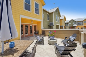 E Guenther St 2202-S2706-057.jpg