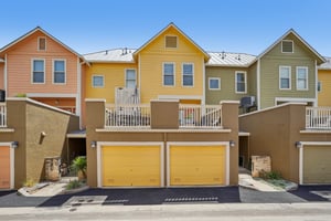 E Guenther St 2202-S2706-061.jpg