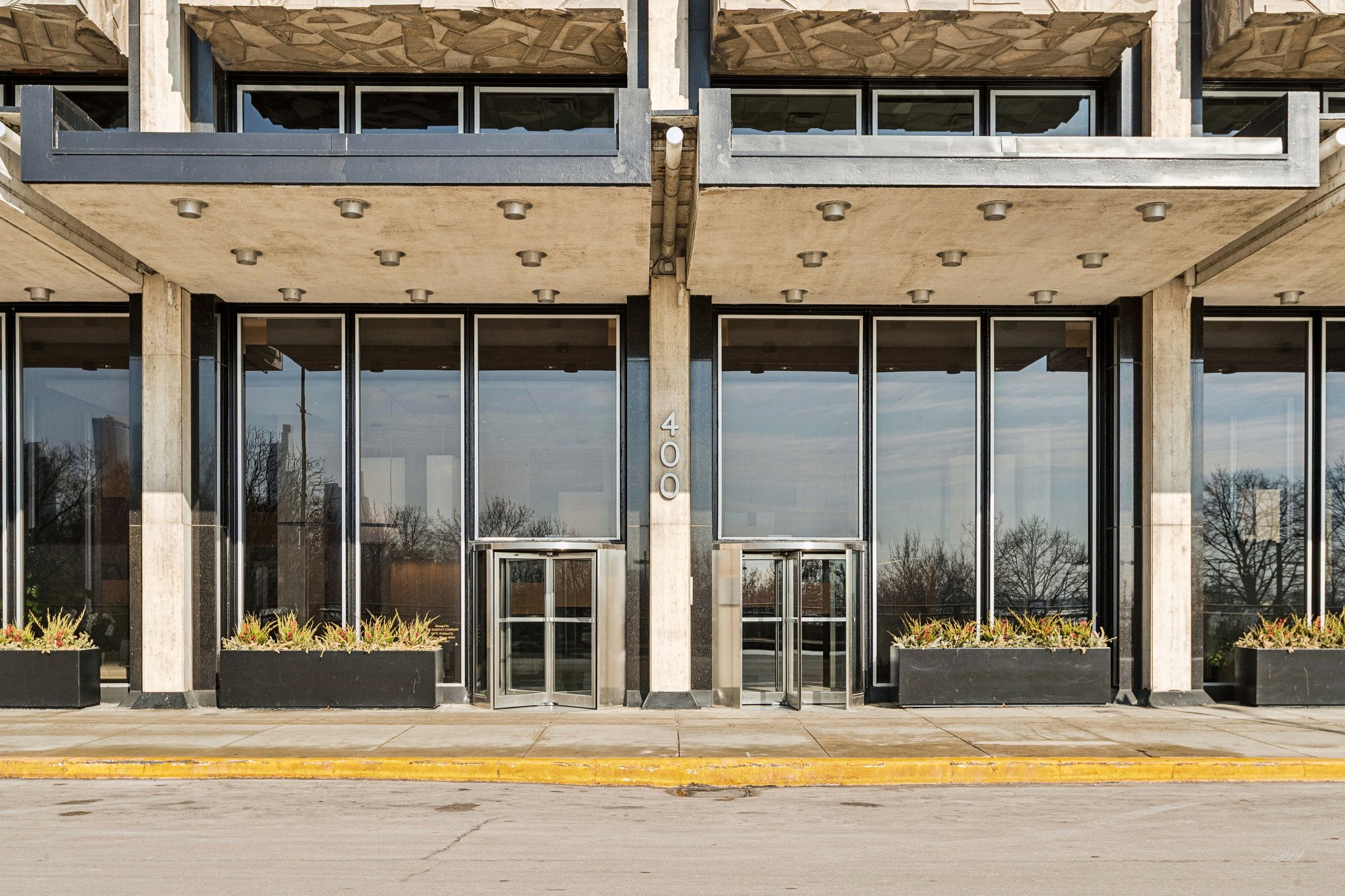 E Randolph St-L1102-004.jpg