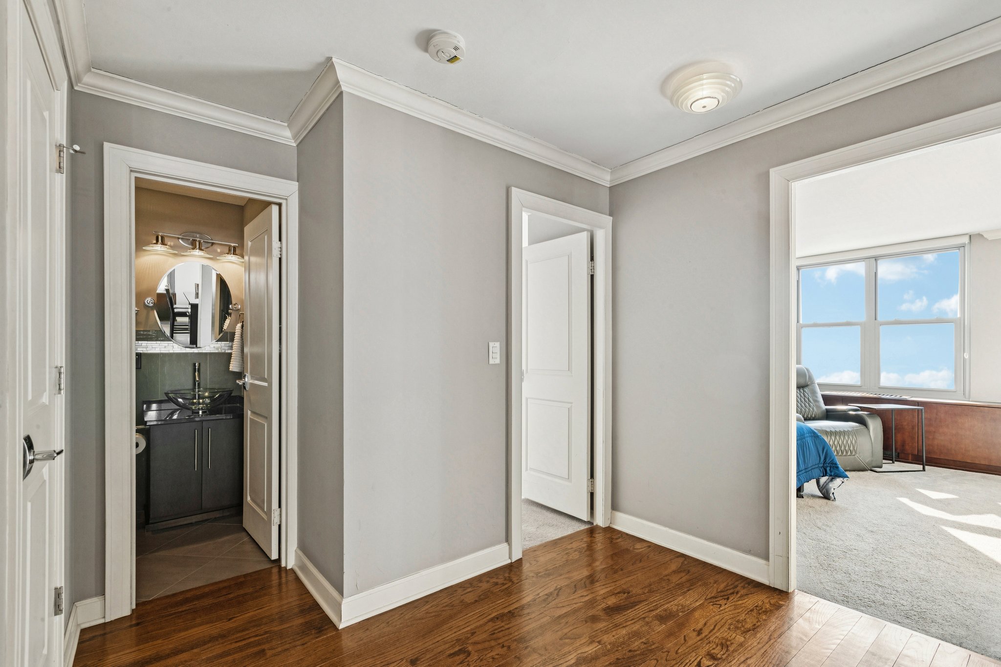 E Randolph St-L1102-017.jpg