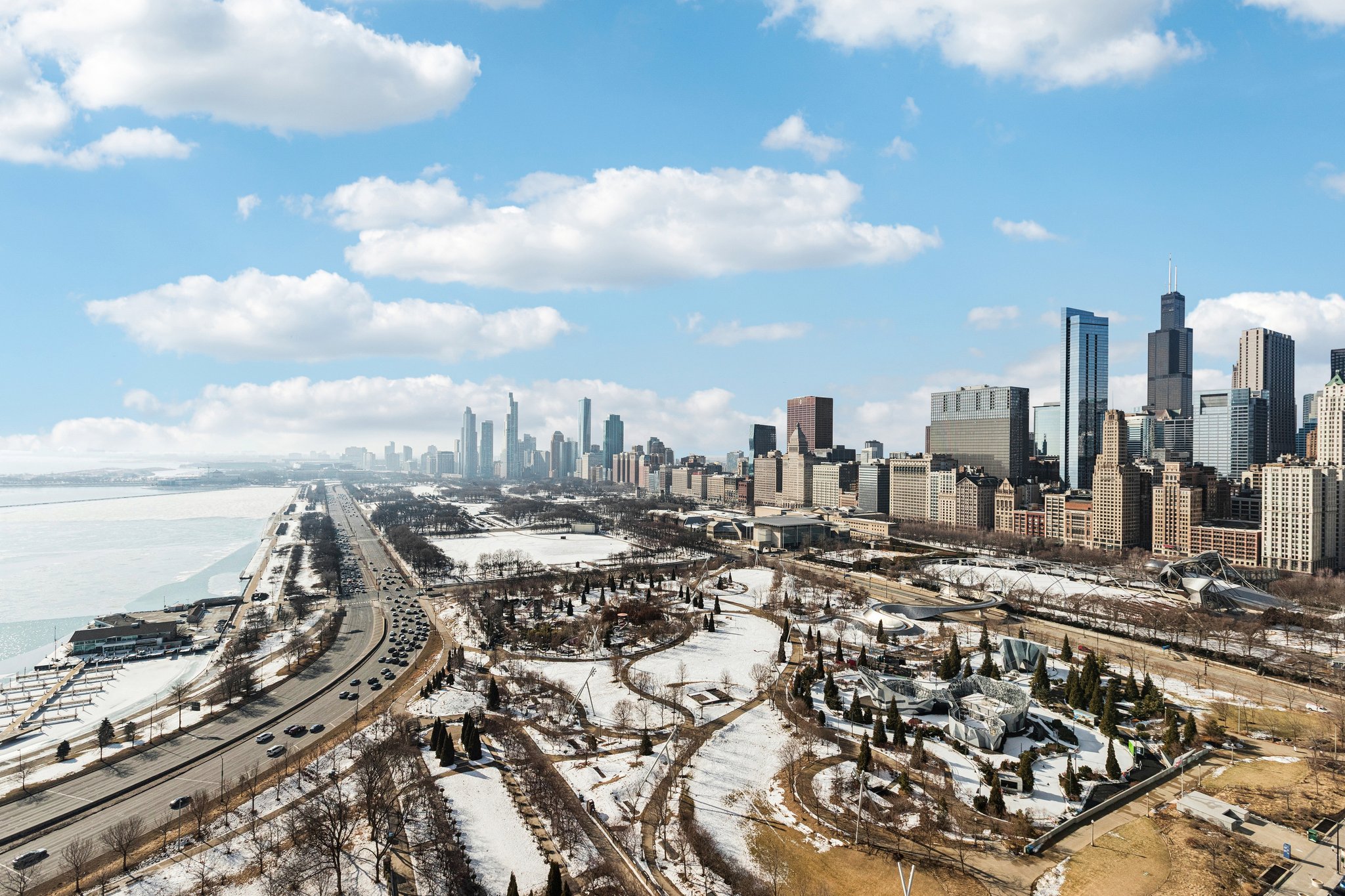 E Randolph St-L1102-030.jpg