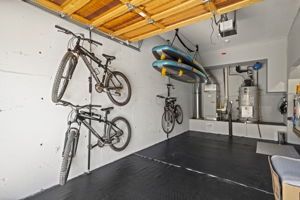 Toys are included.  Paddle boards, bikes and a raft !!