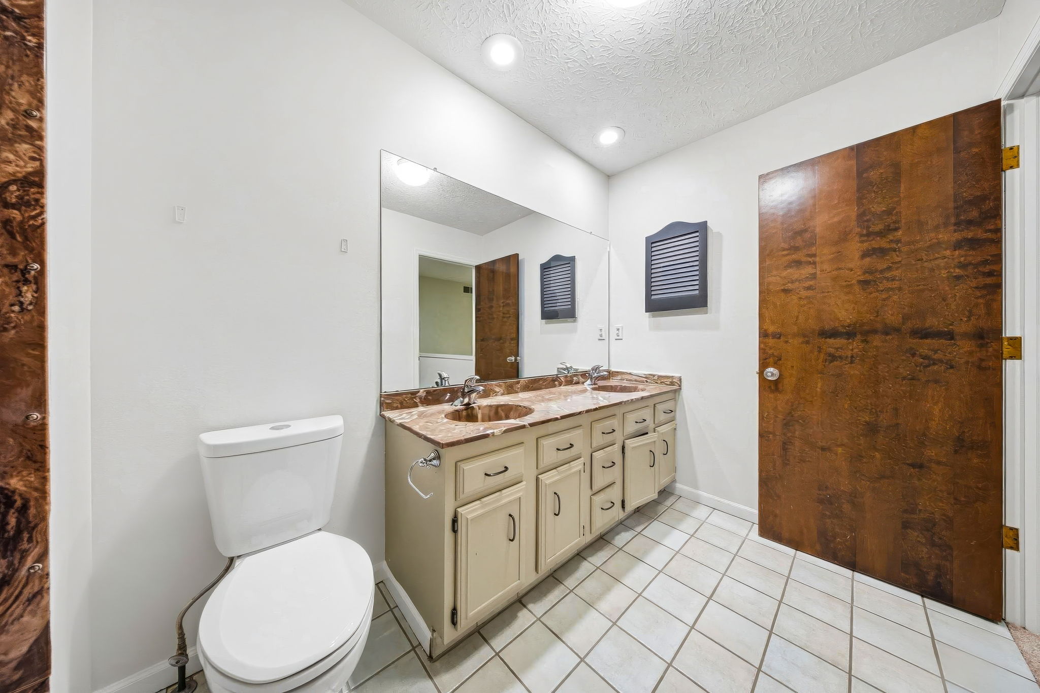 A.R. - 400 Fenway Rd, Columbus-37