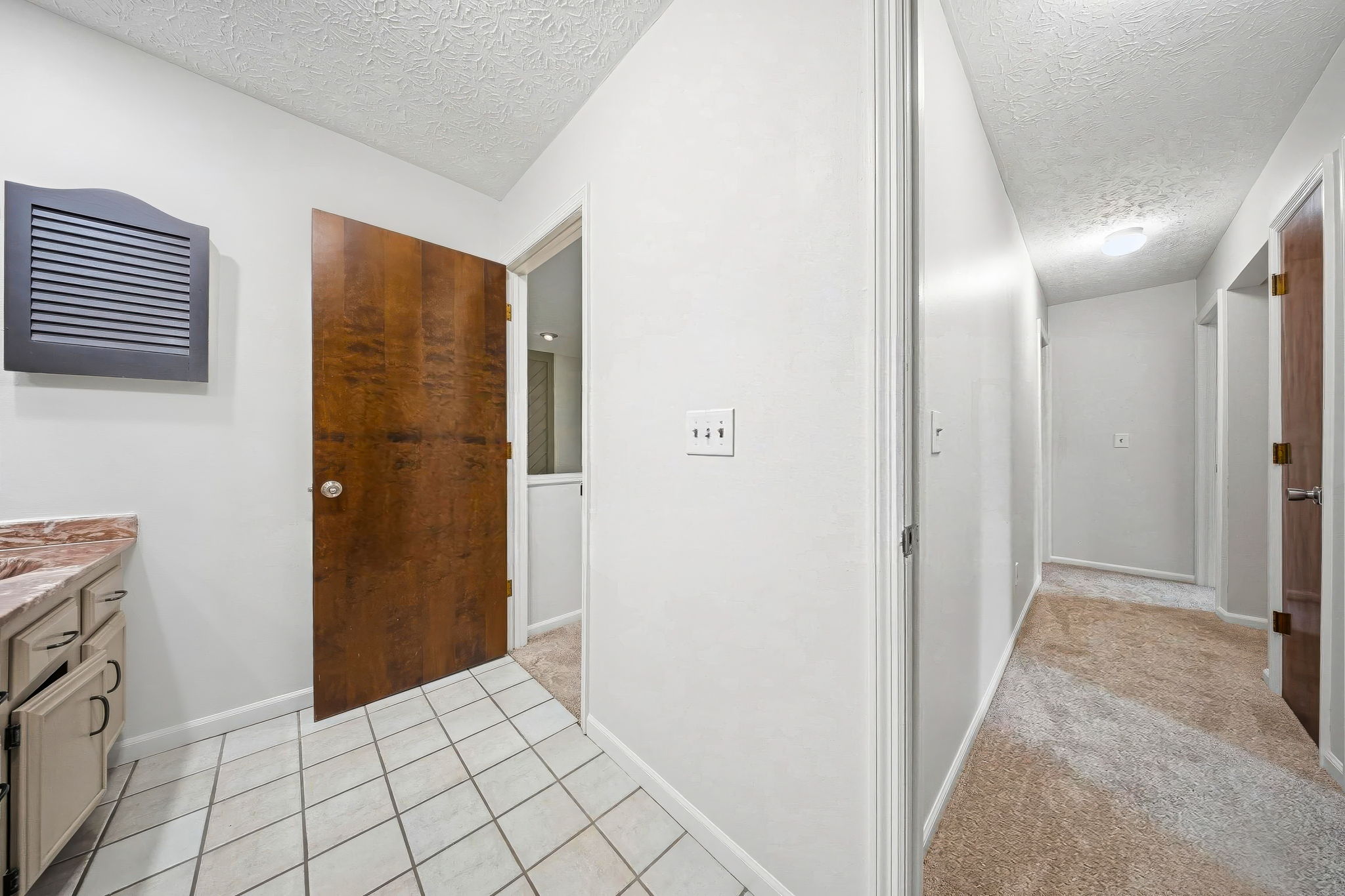 A.R. - 400 Fenway Rd, Columbus-38