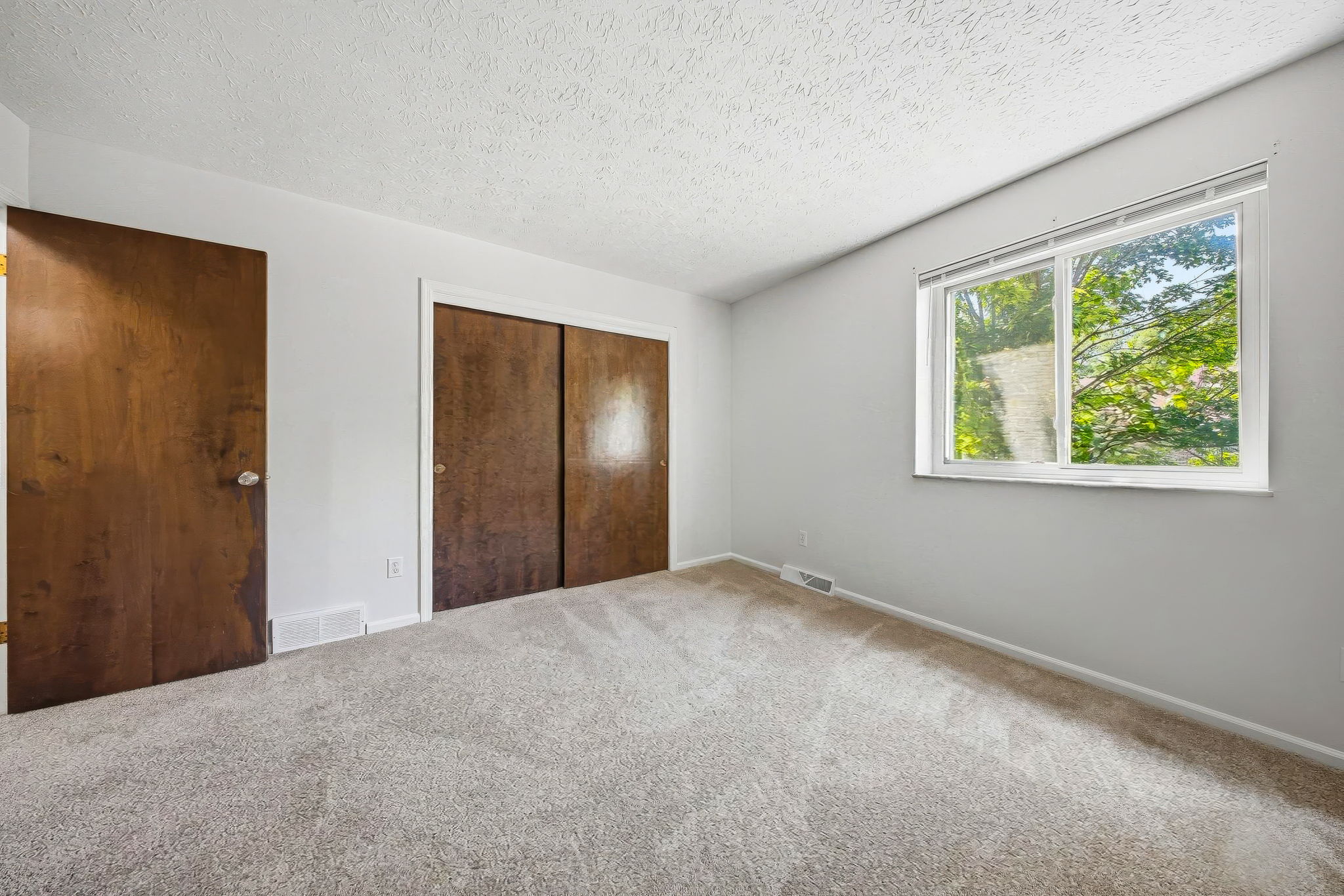 A.R. - 400 Fenway Rd, Columbus-43