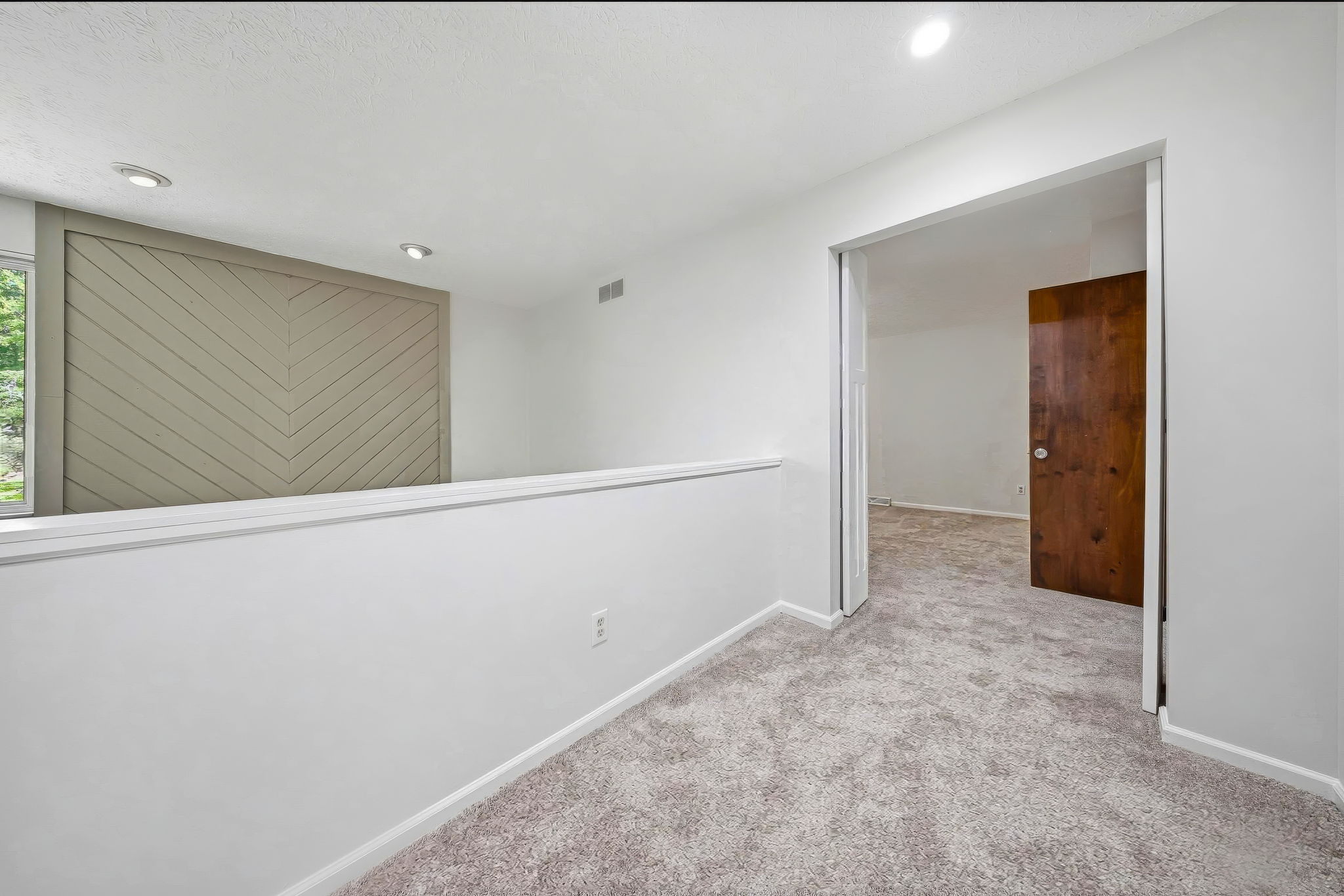 A.R. - 400 Fenway Rd, Columbus-48