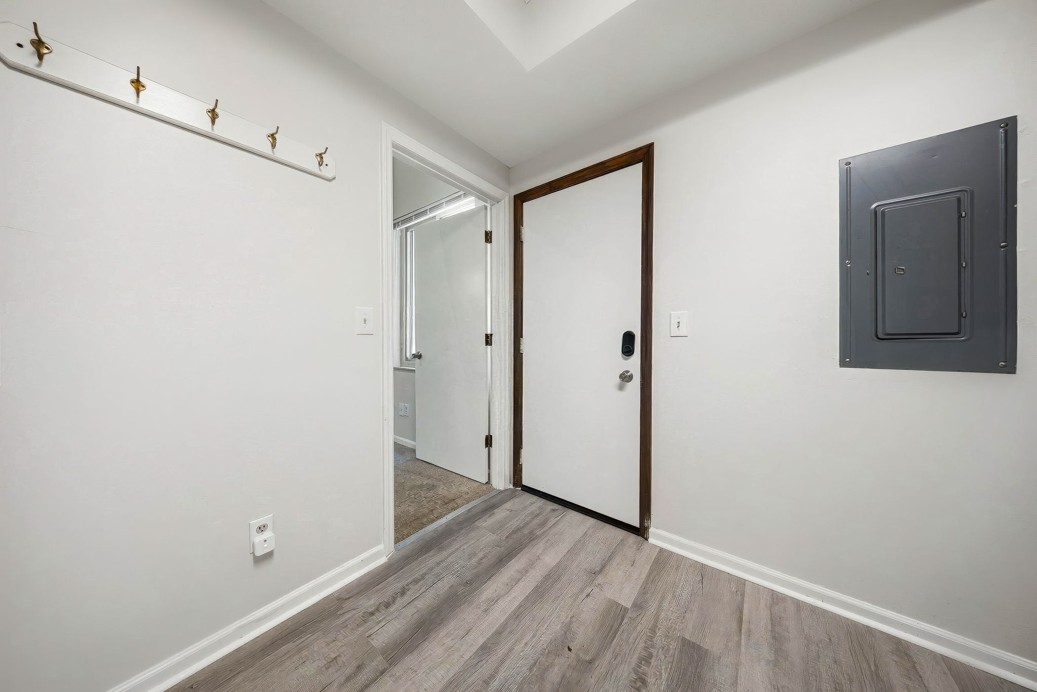 A.R. - 400 Fenway Rd, Columbus-53