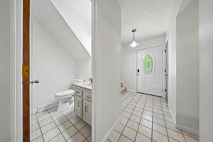 A.R. - 400 Fenway Rd, Columbus-18