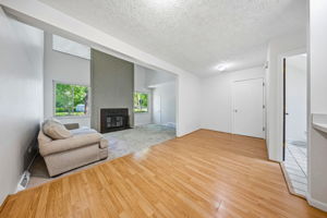 A.R. - 400 Fenway Rd, Columbus-20