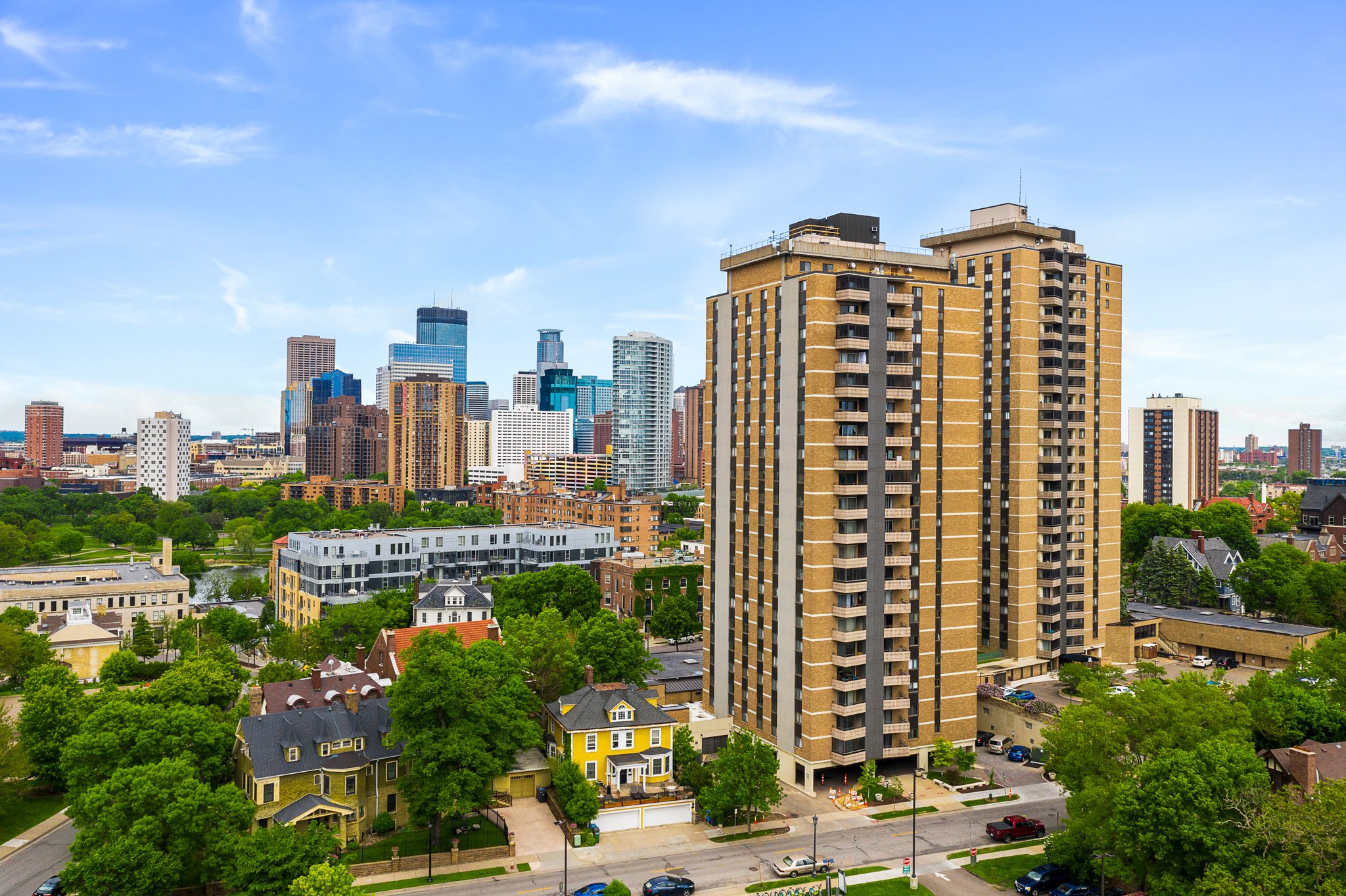 Summit House 2 Bedroom Condo Press Play Media