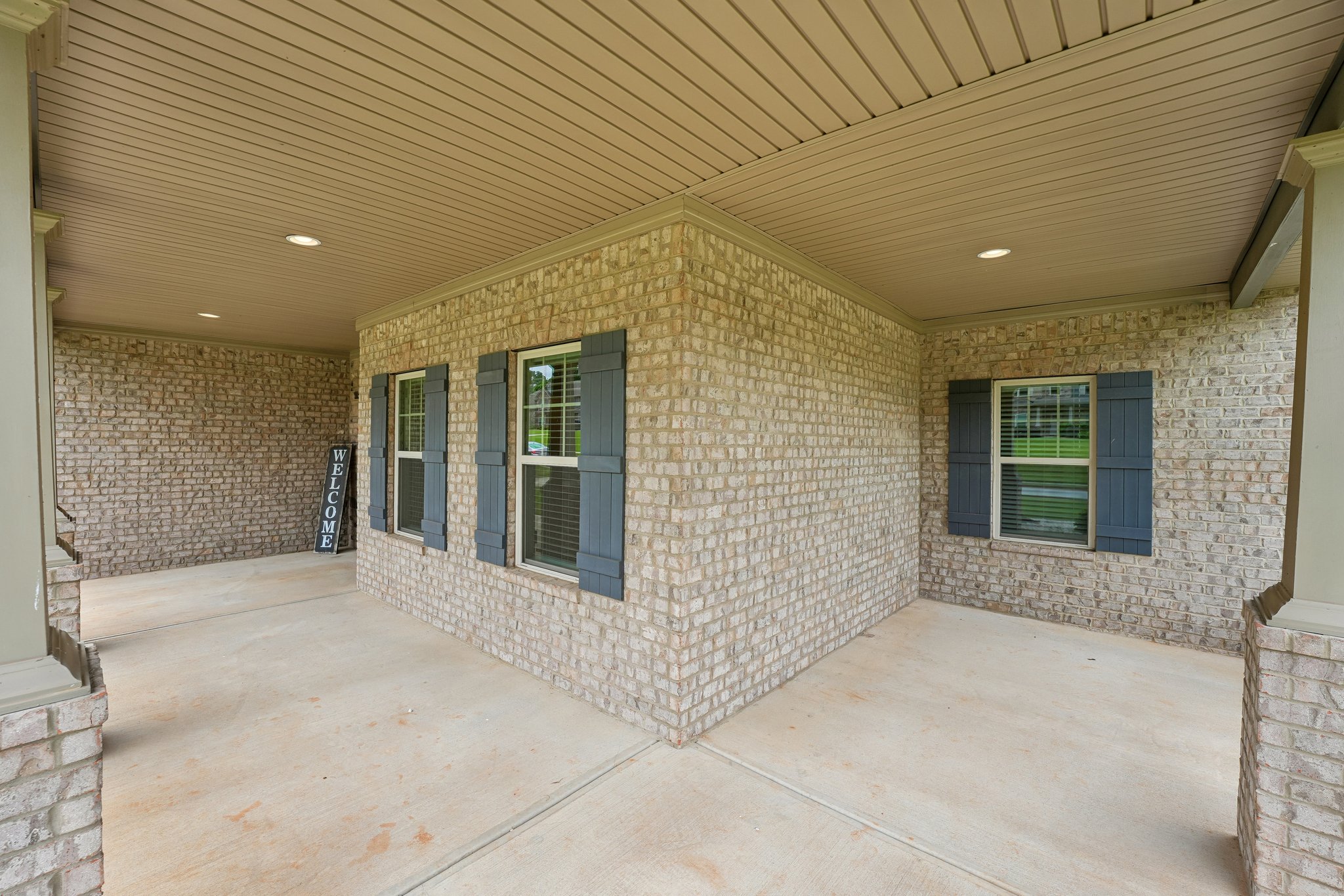 Guildhouse Dr-S1906-004.jpg