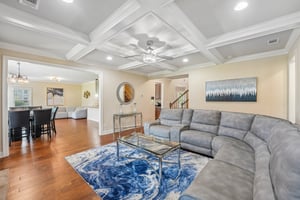 Guildhouse Dr-S1906-014.jpg
