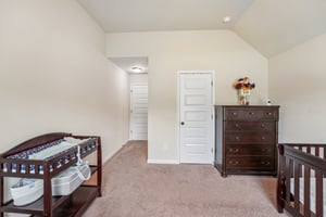 Guildhouse Dr-S1906-040.jpg