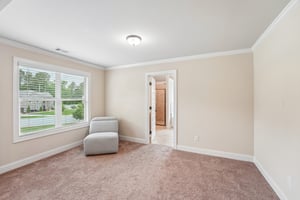 Guildhouse Dr-S1906-052.jpg