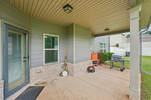 Guildhouse Dr-S1906-059.jpg