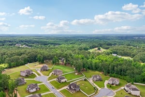 Guildhouse Dr-S1906-073.jpg