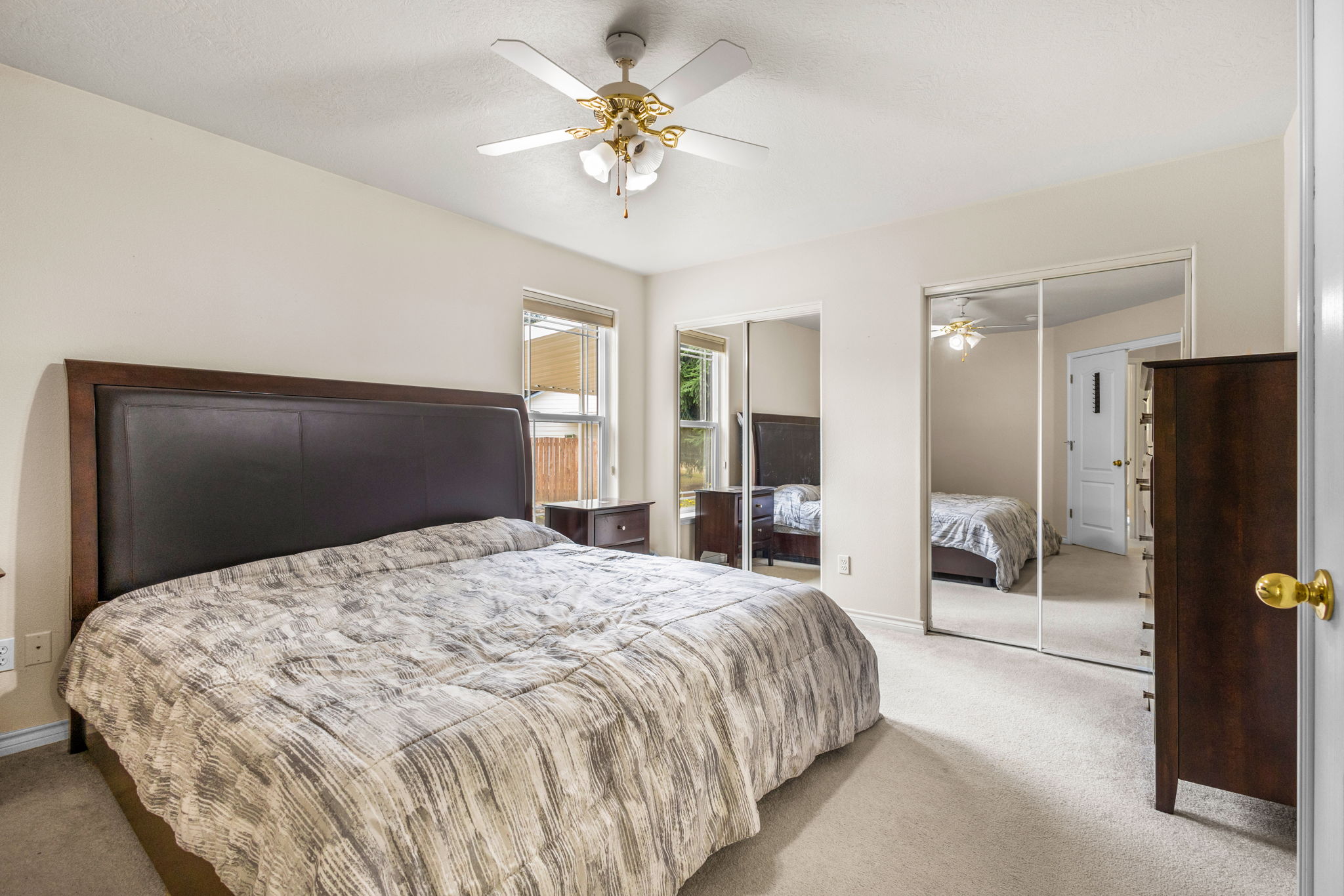 400 Hickory CT22