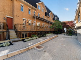  Photo 0