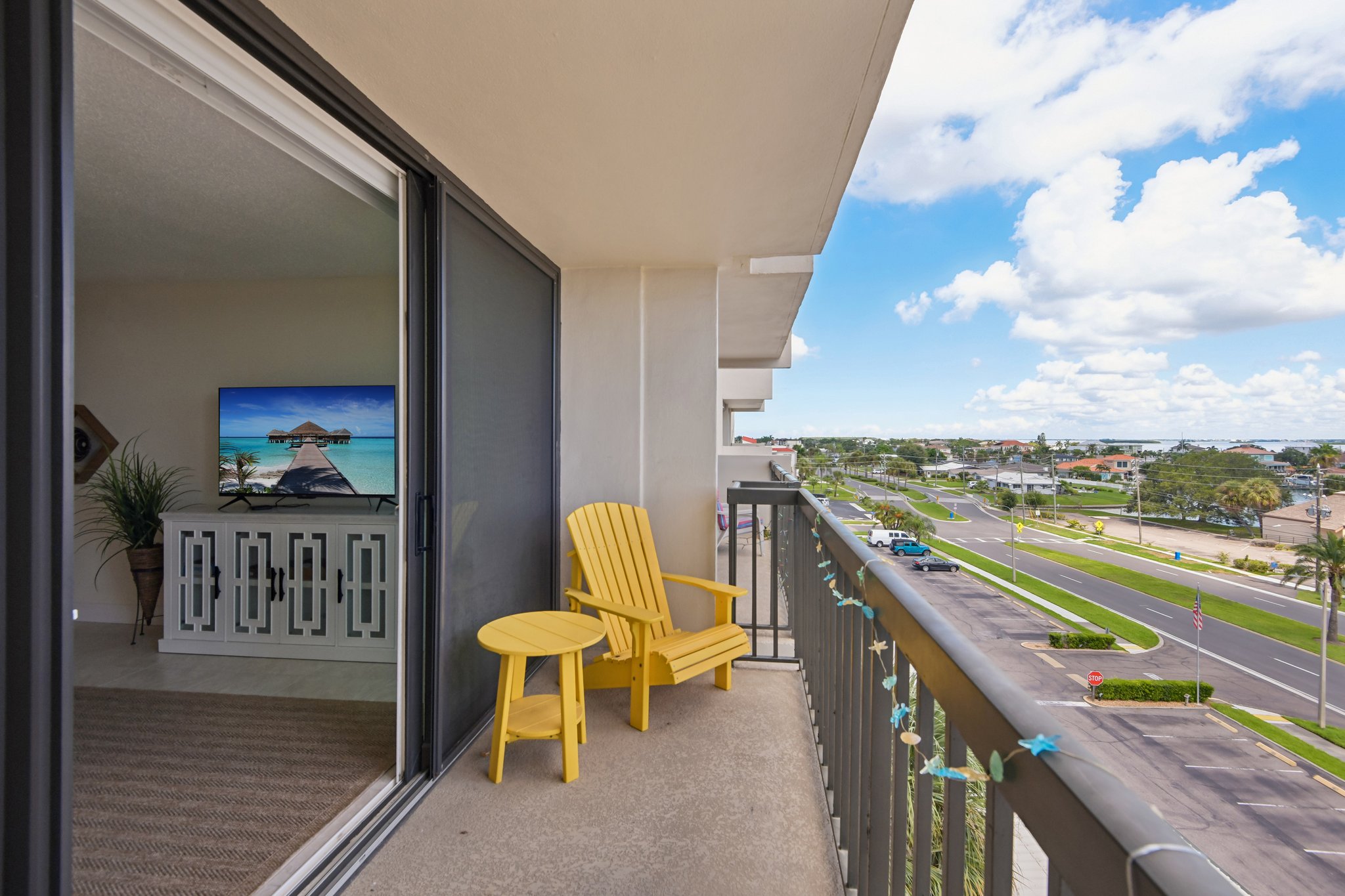 Island Way 509-S1009-027.jpg