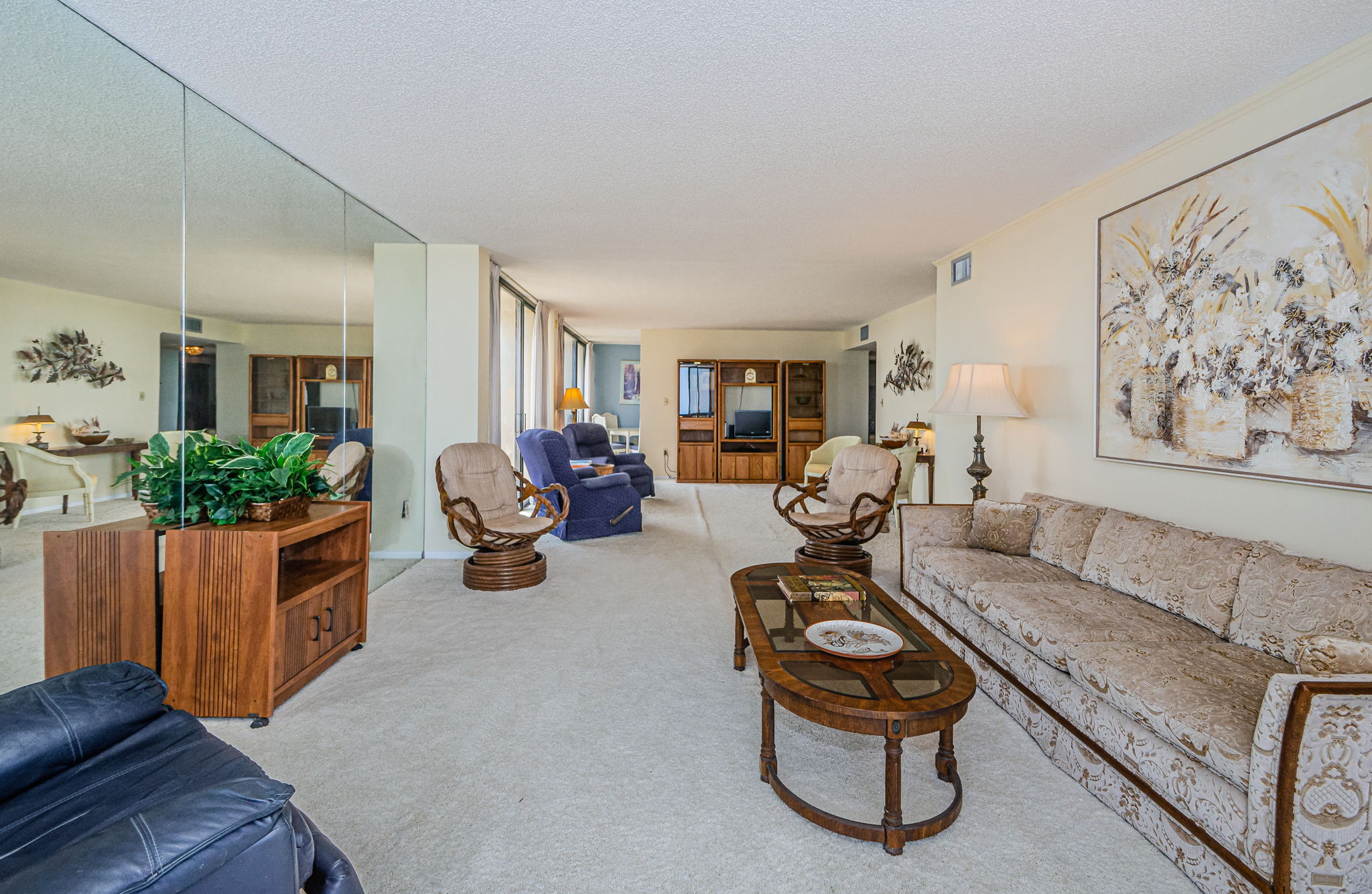 Family Room 1E