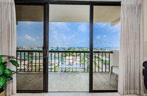 Balcony 1A