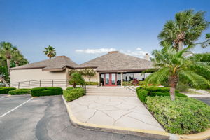 18-Clubhouse