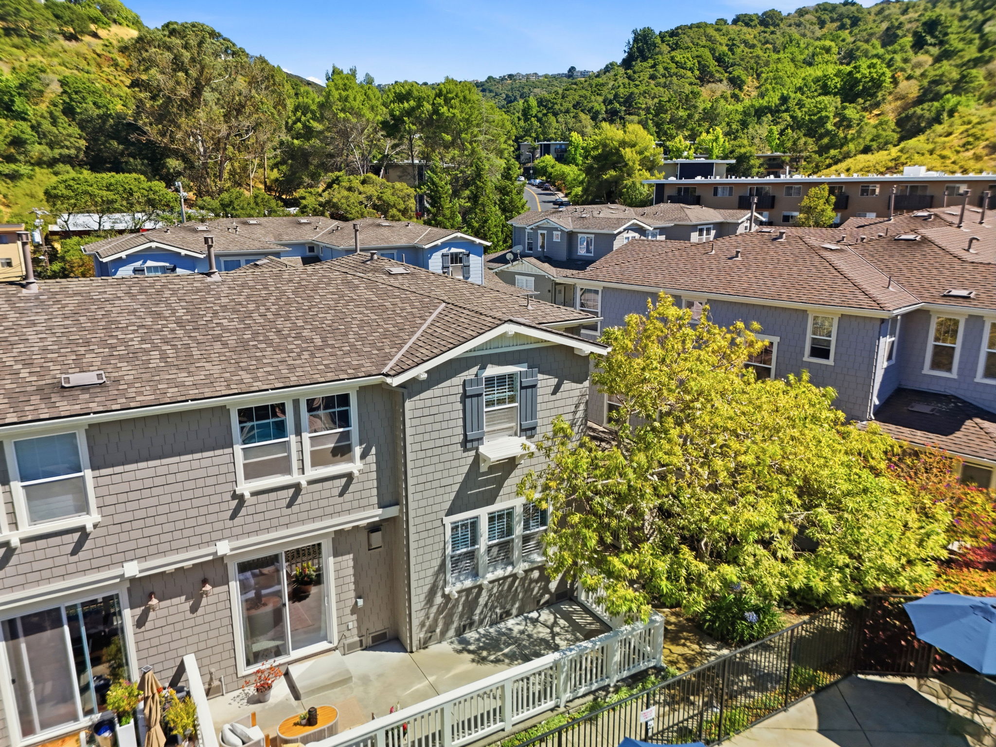 005_F8_AERIAL_400 Live Oak Way apt 401