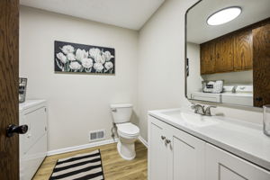 13_Interior