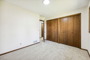 19_Interior