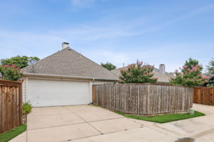  Photo 0