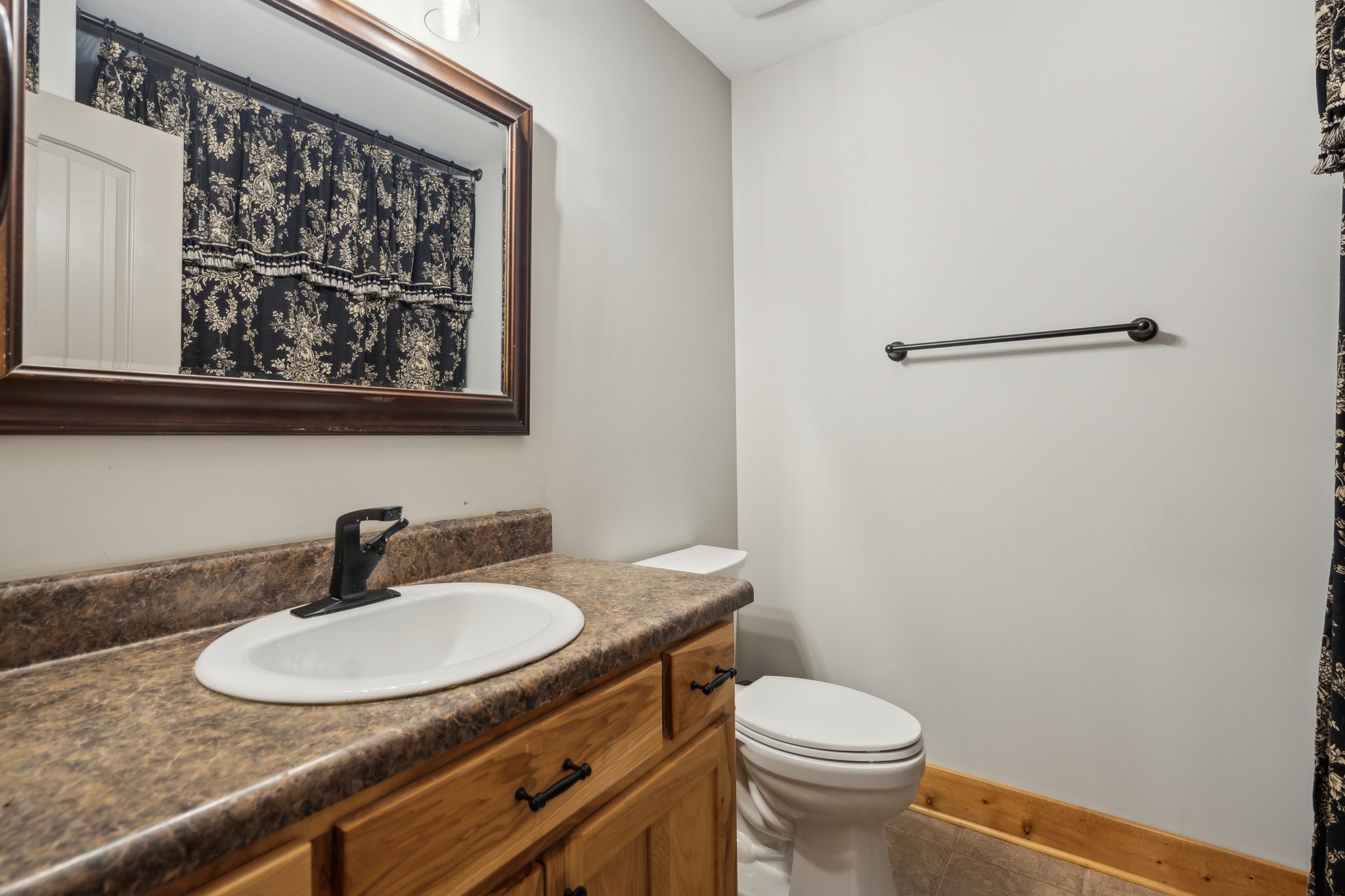 Local_Flavor_Films_400 Noelle Ln, Dahlonega, GA 30533-106.jpg