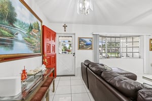 NW 41st Ave-S1710-010.jpg