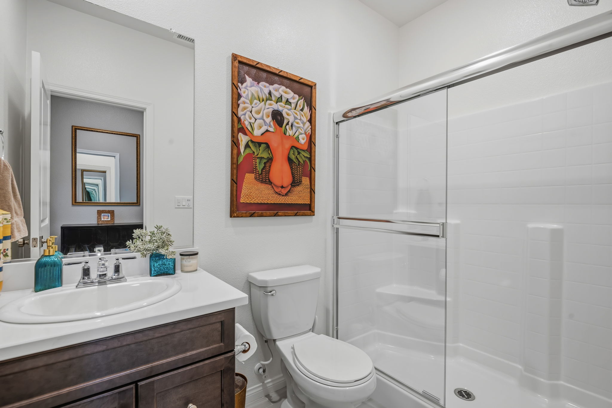 25-Bathroom 2